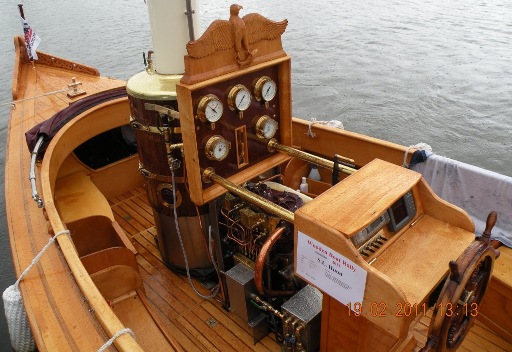 launy wooden boat rallt 008.jpg